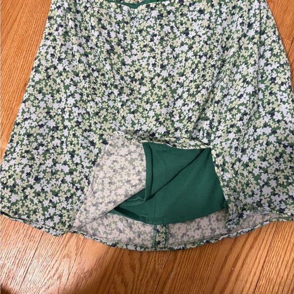 Green floral Sunday best skirt. - Picture 2 of 4